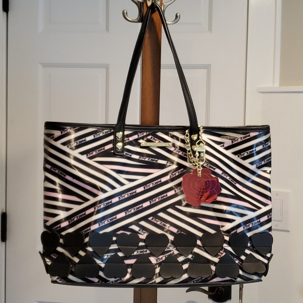 Betsey Johnson shoulder bag